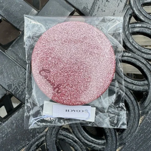 ❤️Coach Compact Mirror appx 3” - Picture 6 of 7